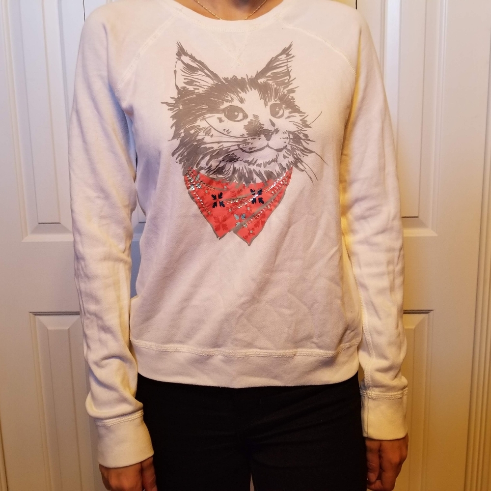White light sweater with cat print